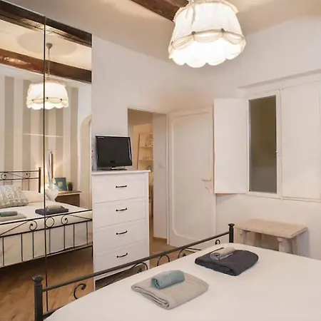 Center Apartmán *